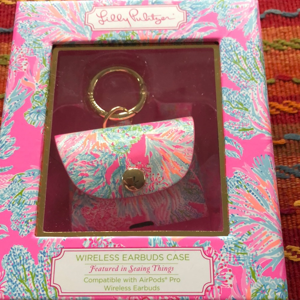 Lilly Pulitzer wireless earbuds case